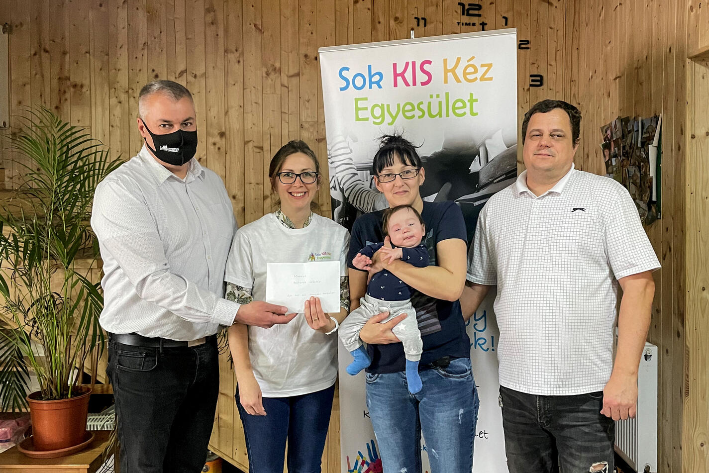boldizsar_sok_kiskez