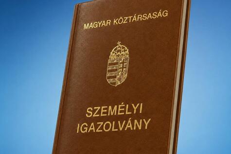 szemelyi_csere