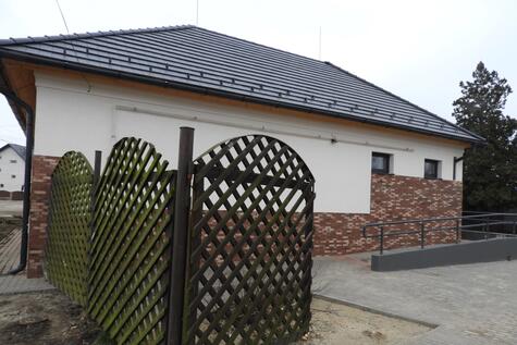 Településképet meghatározó épület külső felújítása és energetikai korszerűsítése Szirmabesenyő községben